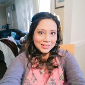 Meet your Posher, Cecilia